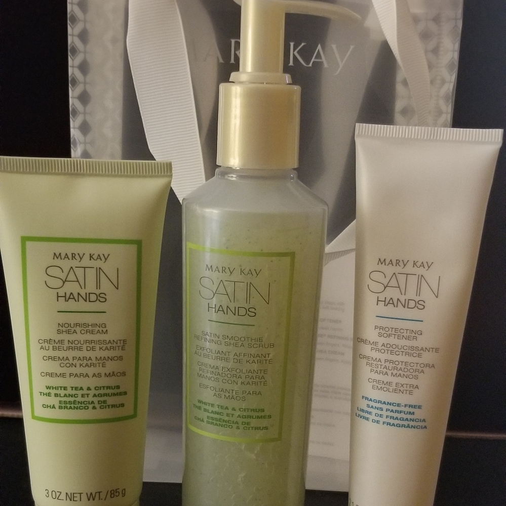 Mary Kay white Tea and citrus satin hands